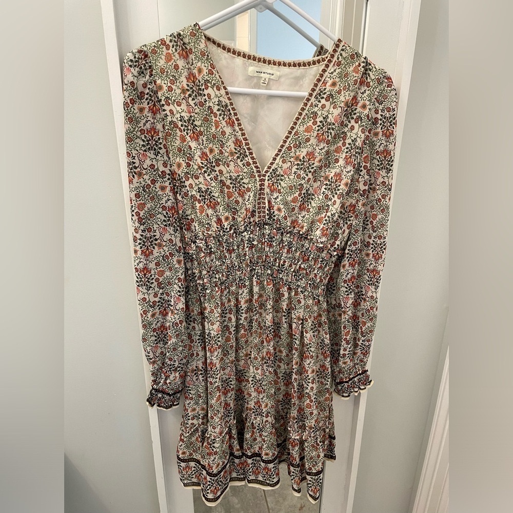 Max Studio long sleeve dress